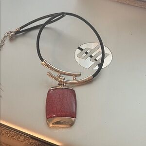 Elegant Silver and brown Pendant Necklace